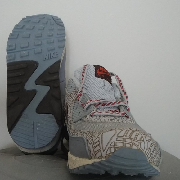 🌟 Laser etched 🌟aerial view of New York Air Max - Picture 2 of 10